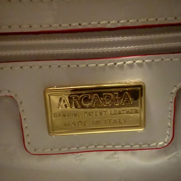 Arcadia Stunning White Patent Leather W/Red Trim Shoulder Bag W/Gold-Tone NWT - Picture 13 of 16